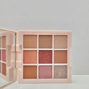 Ciate London 9‎ Piece Eyeshadow Palette. NEW